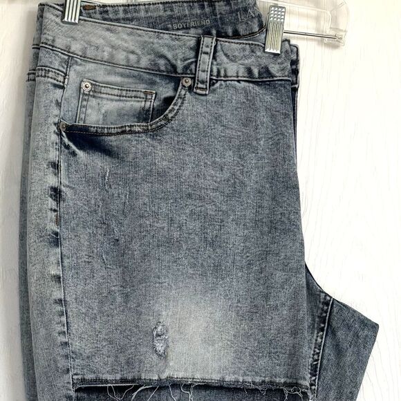 Lane Bryant Boyfriend Jeans, Sz 18 (40" x 32") Distressed Look, New without Tags - Picture 5 of 16